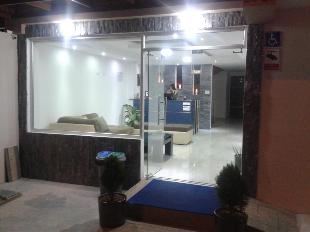 Illari Hotel Riobamba Exterior foto